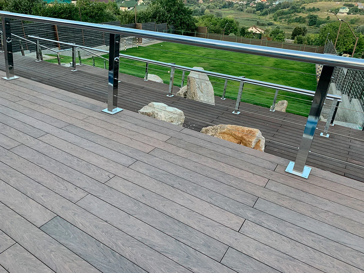 Terrassendielen für Schwimmbadern Bruggan Multicolor Wenge