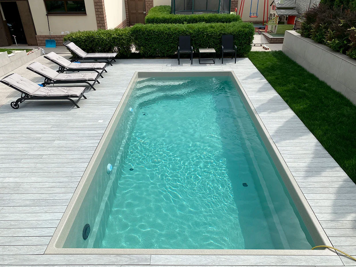 WPC-Terrassendiele für Schwimmbecken Bruggan Multicolor Grey